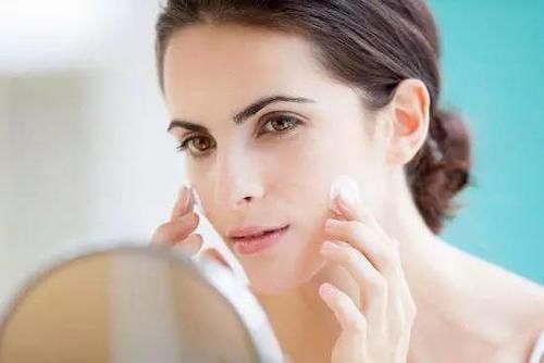 注意，你还在这样护肤吗？这样护肤只会变丑！