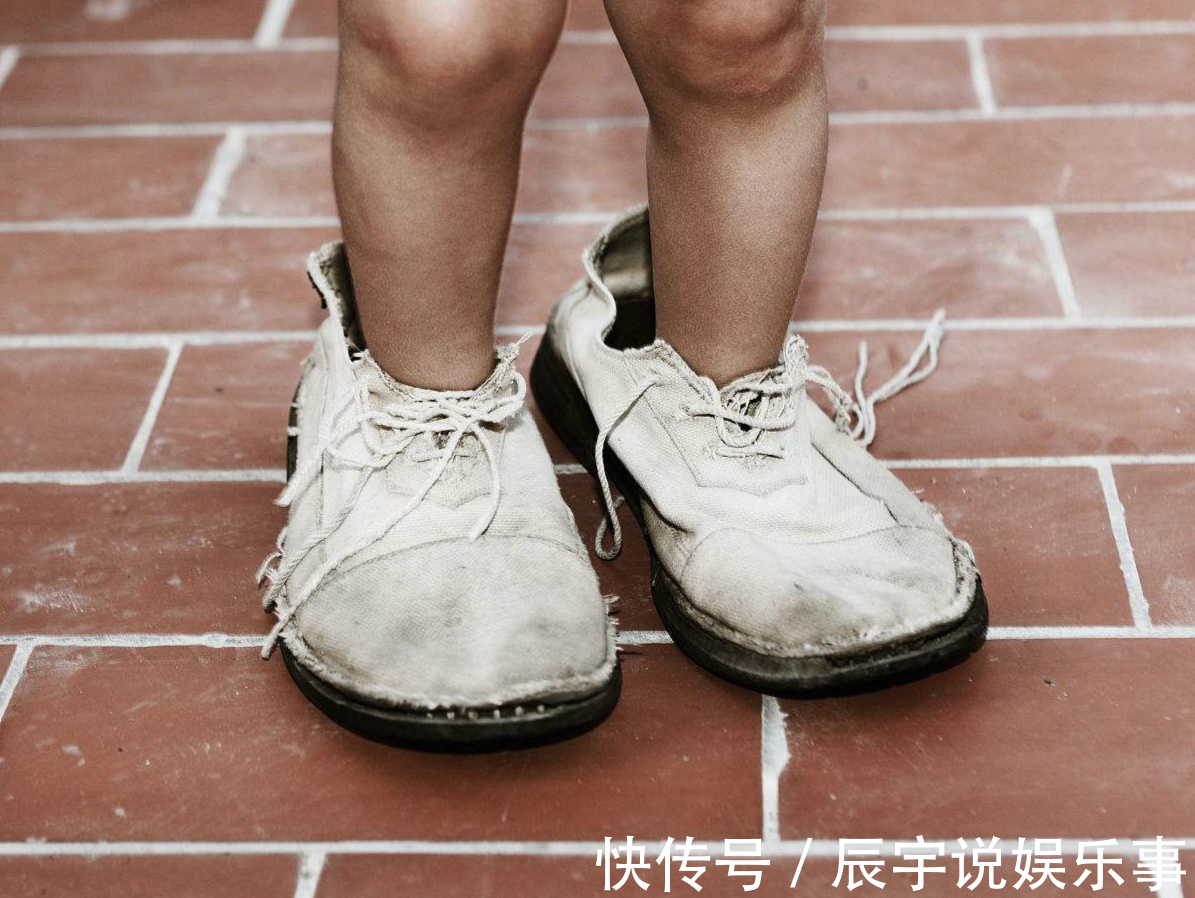 鞋子|骨科医生呼吁：给娃买鞋一定要避开这4大误区，不然遭罪的是孩子