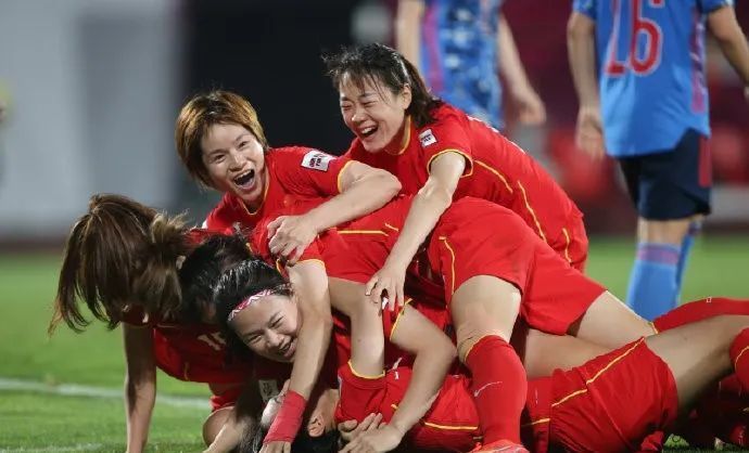 铿锵玫瑰|铿锵玫瑰永不凋零！这一夜，我们为中国女足点球淘汰日本热泪盈眶