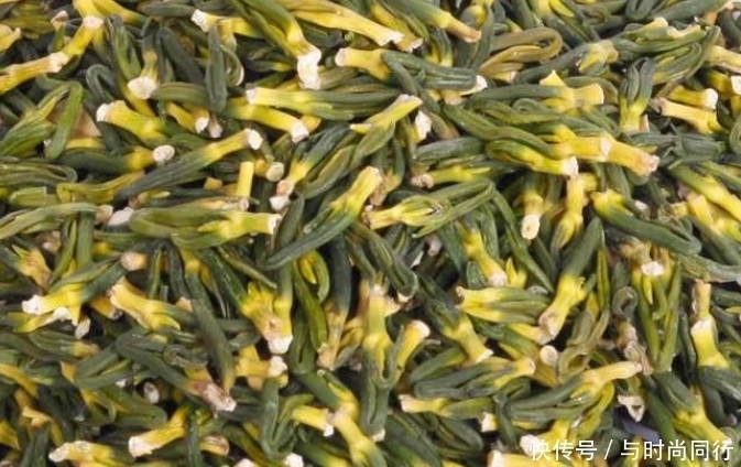 莲子|莲子功效实在太多,但莲子芯的功效也不少,能降血压,抗心律不齐