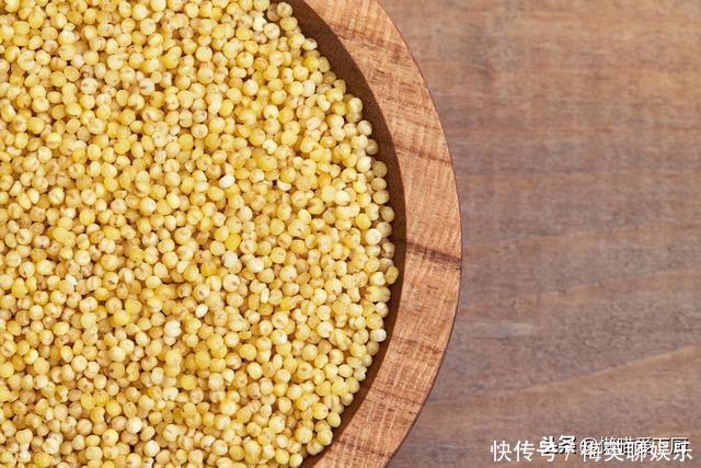 同是粗粮,一个叫大黄米,一个叫小米,它俩有啥区别?涨知识了