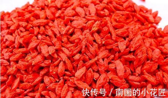 好处|常吃枸杞,好处多多,但不可与一物同食,为健康早知早受益!