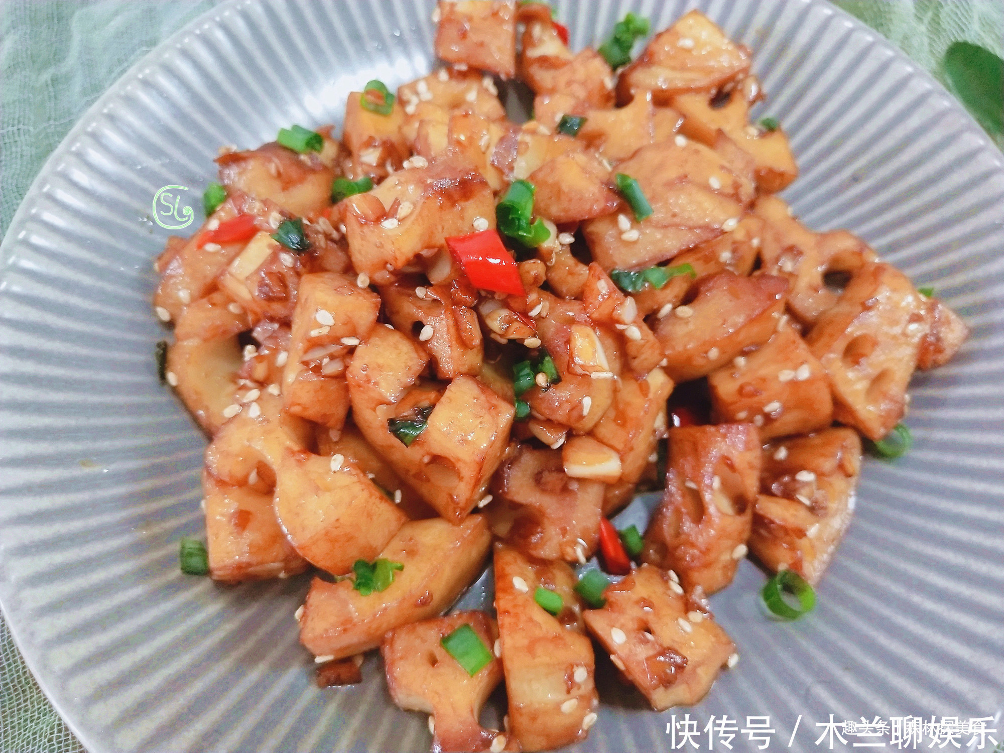 分钟|莲藕的做法,简单下饭,10分钟就搞定,吃着比肉还香