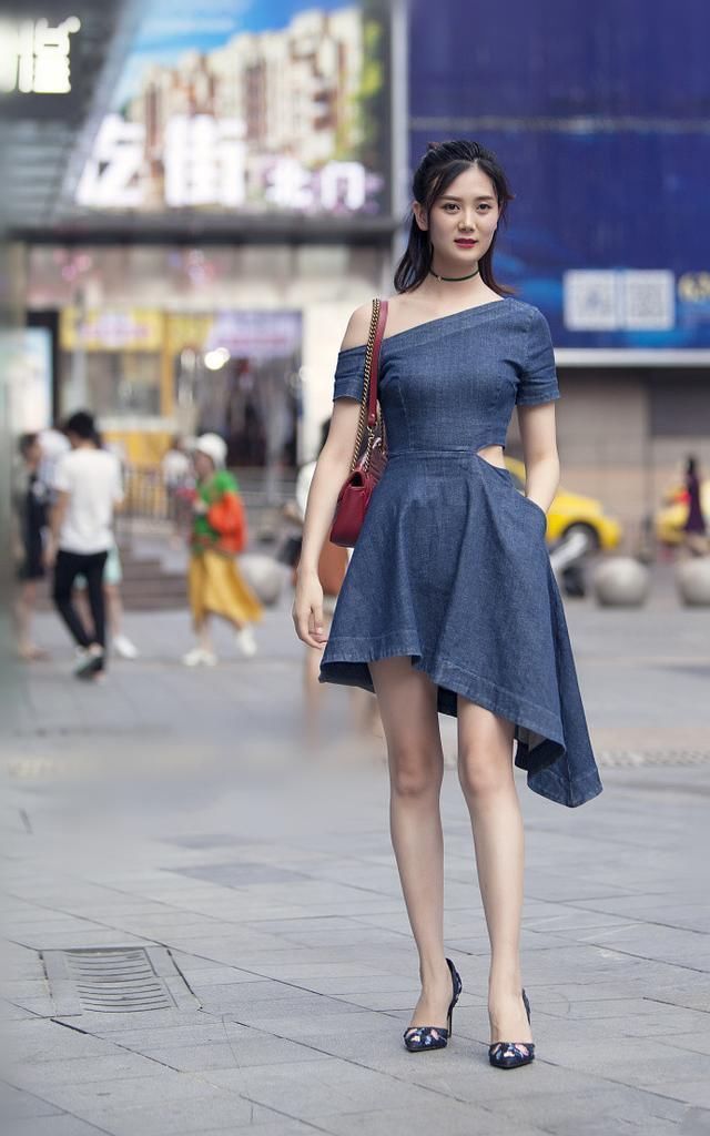 时尚|街拍:时尚性感的穿搭迷人的身材,诱惑