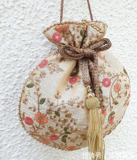 束口袋也能这么美，旧衣服就能做！旧物改造DIY手工布艺附教程