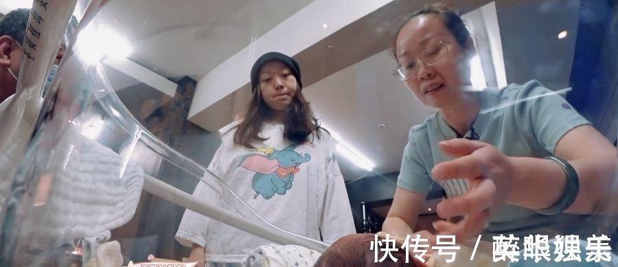 产后拒绝给儿子喂奶王斯然被父亲怒斥过分,GAI特别神经质!