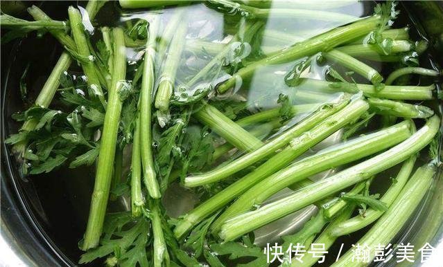 这快手菜,清新爽口,上桌秒光,常吃补脑记忆好,多给肠胃洗洗澡