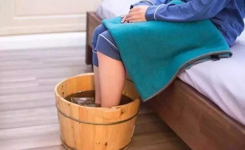糖尿病患者|冬天泡脚是个好习惯,但也一定要注意方法!