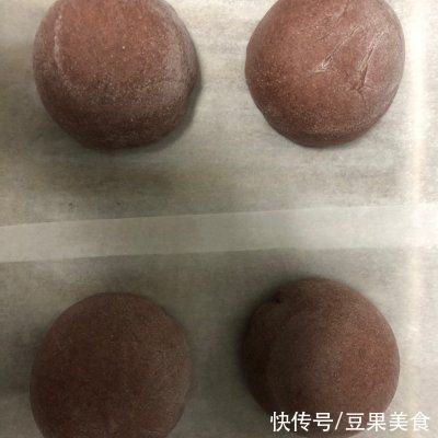 好吃到舔盘的红薯麻薯肉松软欧包，吃一次就上瘾