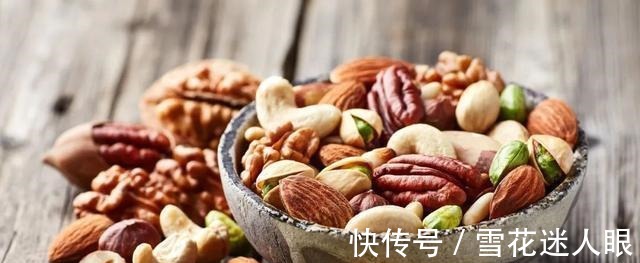 美国临床营养杂志|谁说吃坚果相当于喝油?吃对了还能减肥呢!那该怎么选择坚果呢