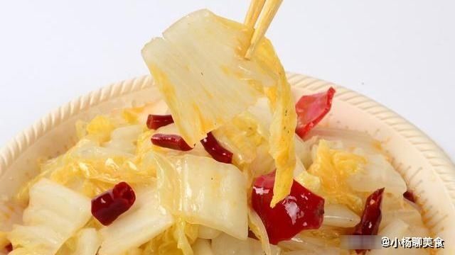 小技巧|炒白菜好吃的诀窍，掌握3个小技巧，白菜脆爽入味，拿肉都不换