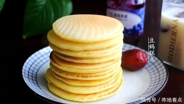 又一道零难度早餐,玉米面松饼,早起5分钟搞定,又软又健康