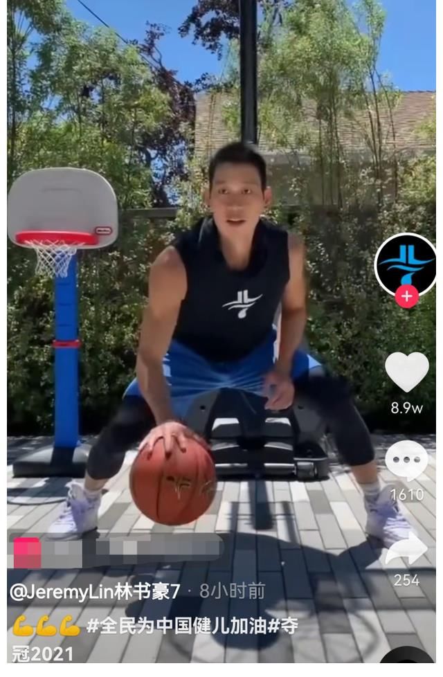乒乓球队|体育天团为中国队加油，邓亚萍做乒乓球丸子，林丹分享“喵药”