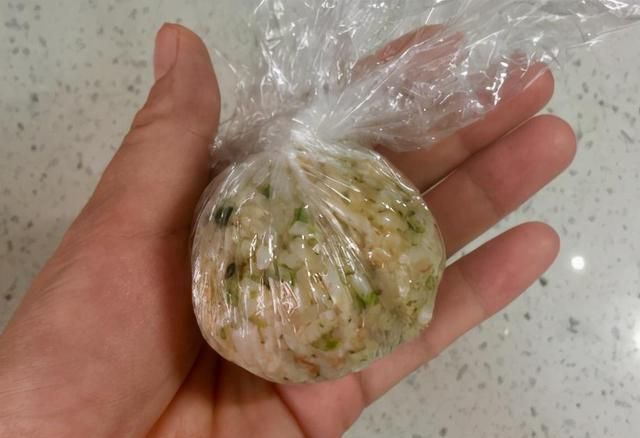 自制早餐营养球,4种食材拌一拌捏一捏,做上班族便当最好了