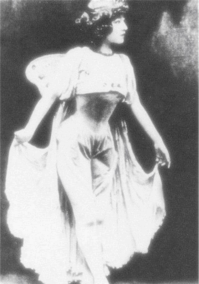 慈禧|清朝女人都长得丑?那是你没见过慈禧的贴身女官,这容貌气质实在太绝了