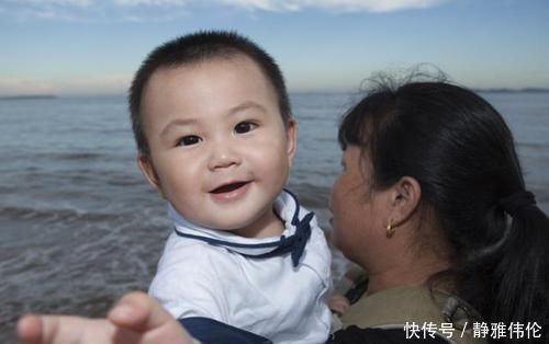 孩子|刚满岁的宝宝只喝奶奶熬的粥，妈妈感觉有蹊跷，尝了一口勃然大怒