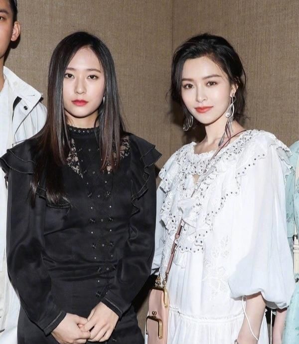 总觉得韩国明星漂亮,然而和中国明星同框后,感觉便不一样了