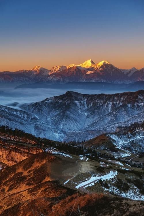 雅鲁藏布江|国内这3条顶级国道，自驾串联全国几乎所有极致美景