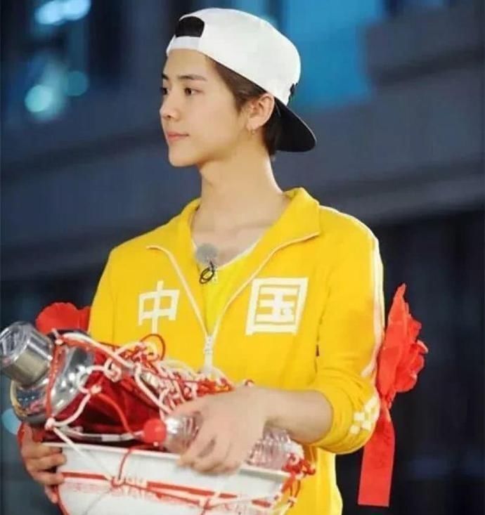 成員 《奔跑吧》官宣了,4位成員退出,7人組合大換血,收視率要涼涼