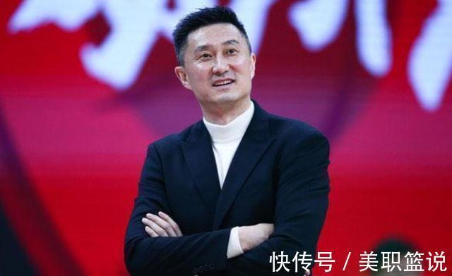 杜锋|CBA胡明轩事件有进展！他母亲劝其解约，但做不到，杜锋也很为难