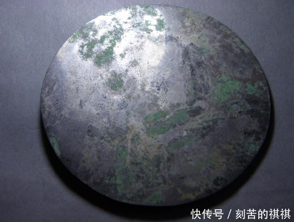 花纹展|民间发现一面“照妖镜”,反射影像让人惊奇,学者古代黑科技