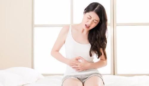 女人若体内湿气重,牢记少吃2黄,做好1事,可能帮你呵护子宫!