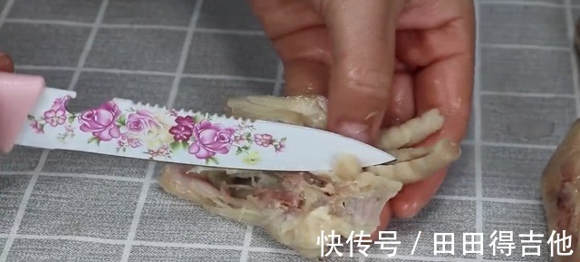 柠檬片|鸡爪好有诀窍，关键取骨头很重，教你三十秒一个，简单食用又快速！
