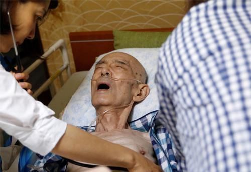 尿液|肝癌的”蛛丝马迹“，上厕所有这3种”迹象“，表明肝脏明显损伤