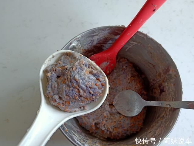 3分钟早餐煎饼，不用水不揉面，手不沾面1勺1个，简单好吃还不胖