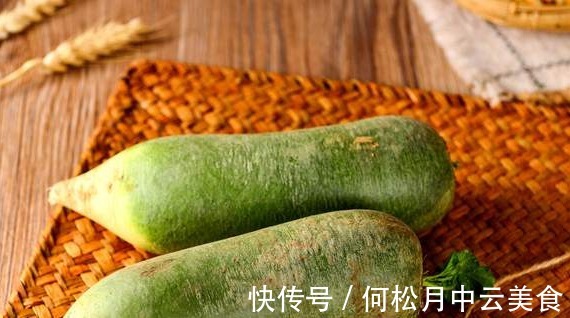 菜贩子保存萝卜,被我偷学到了,不放冰箱不土埋,久放不坏水分足!