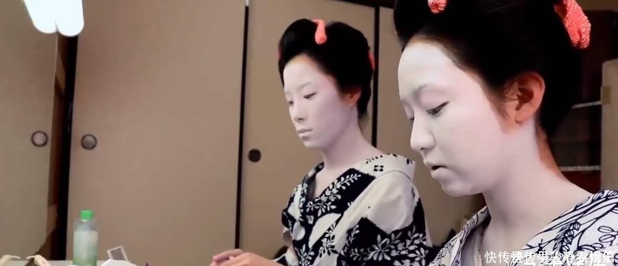 化妆|日本女人化妆,为啥弄那么恐怖的白脸?