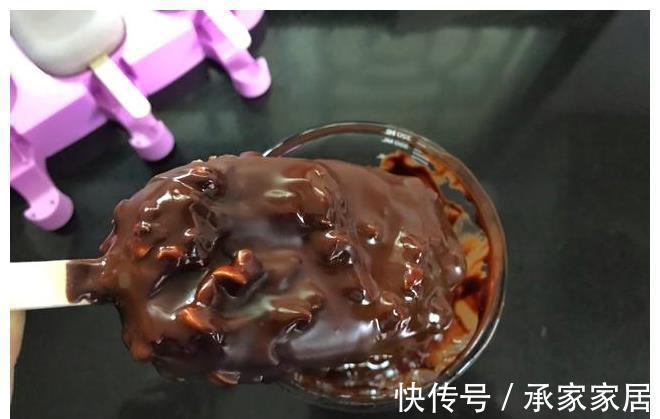 黑巧克力|夏天雪糕不用买，教你在家做，不用蛋黄不打发，真材实料吃得放心