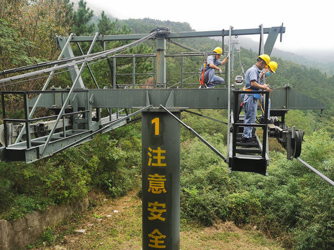 游客|崂山风景区多措并举为游客保驾护航，放心来嗨！