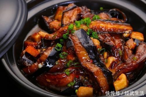 高血脂|42岁大叔，常年吃素，脑梗离世，医生叹息：吃2素食相当于在喝油