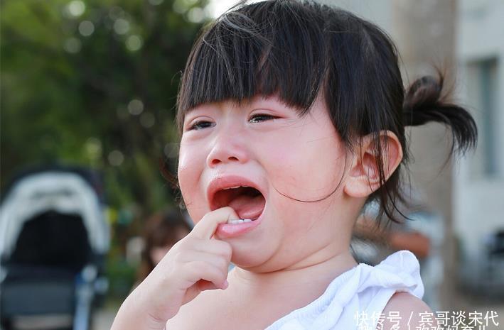 行为|李玫瑾教授:孩子有这4种行为,家长该打就得打,长大后很难改正