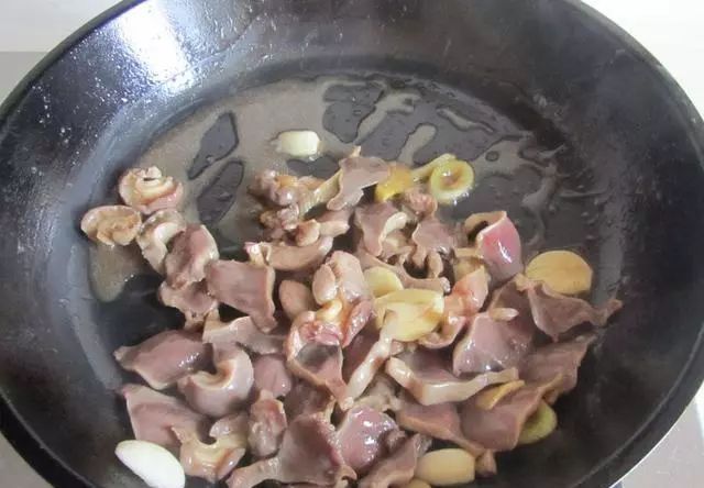 翅膀|鸡肉最美味的部分其实是它,而不是它的腿或翅膀