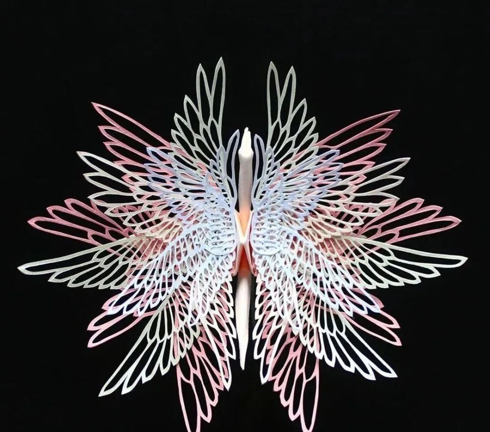 灵感$抑郁小哥把一只2毛钱的千纸鹤折成了我买不起的样子,不但病好了还年入百万