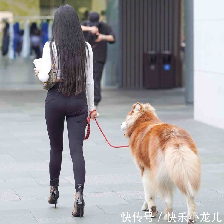 潮流 洋气甜美的打底裤穿搭更显潮流气质,百搭耐看又大方,充满童趣