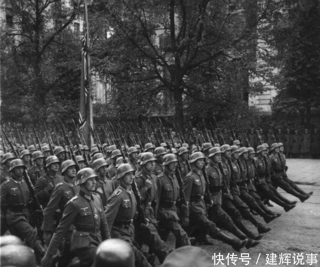 战后|拥兵300万、只抵抗了40天的法国,战后为何拿女人出气?