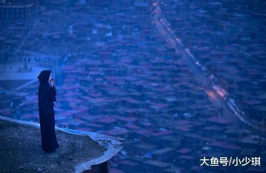 无量天尊$千古绝对! 上联 和尚念经, 口念阿弥陀佛, 下联经典到爆!