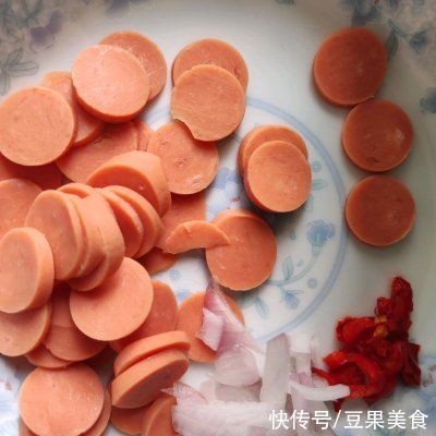 披萨|饭店的猪肉火腿披萨为什么那么好吃，主要是多了这一步