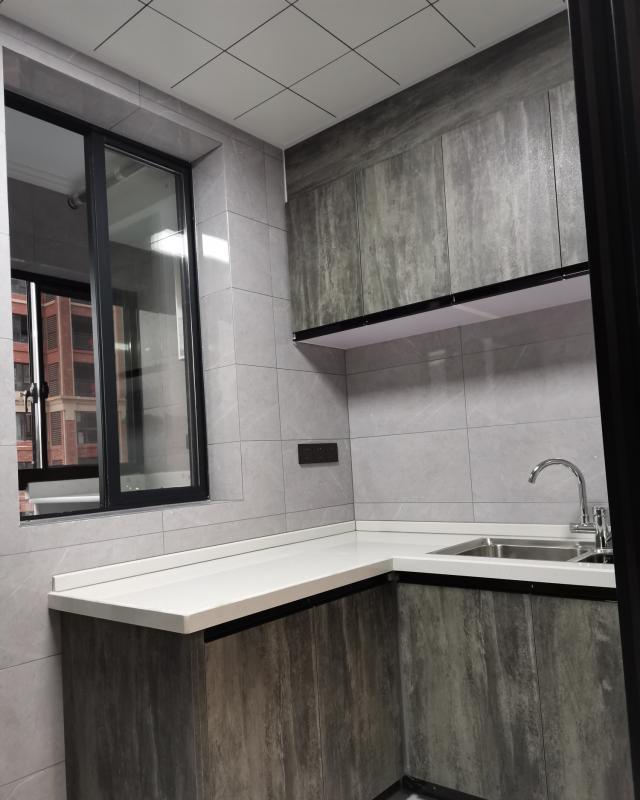 玻璃门|新房装修好了，全屋简洁又大方，光硬装就花了18万，不知道亏不亏