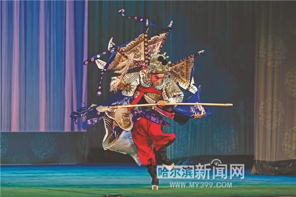 经典大戏《龙凤呈祥》在哈上演