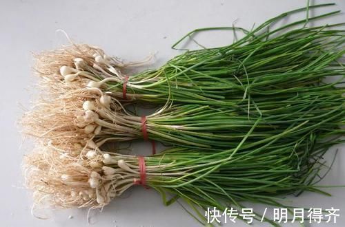 小小山楂功效大，降压降脂全拿下！学会4种吃法，秒变养生佳品