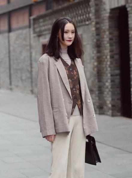 冬天|街拍:冬天也可以很美丽,看看美女都怎么穿