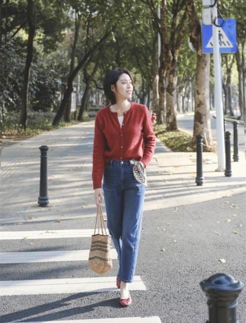 2021春夏流行色分析,这几种颜色不分年龄,黄黑皮也能穿