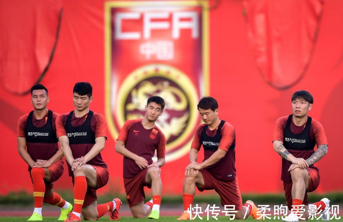 体能|国足内讧!韦世豪和李铁团队爆冲突,被足协开除,李霄鹏面临两难