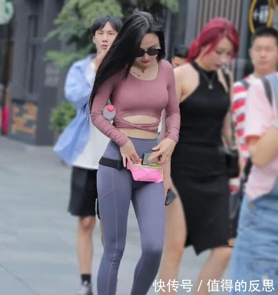 版型 打底裤的版型,非常修身干练,能带给你不一样的美感!