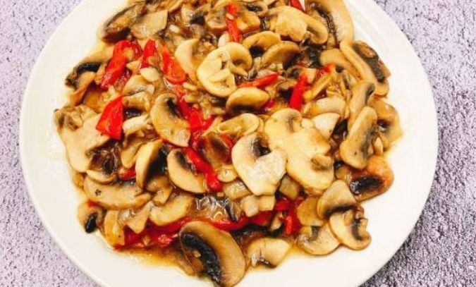 排毒养颜|女性不想人老珠黄,常吃以下食物,补血养颜,排毒护肤,延缓衰老