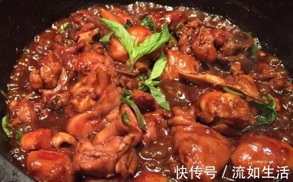 沁透心脾暖心暖胃,香嫩爽滑驱寒补血,让你恨不得把舌头都吞进去